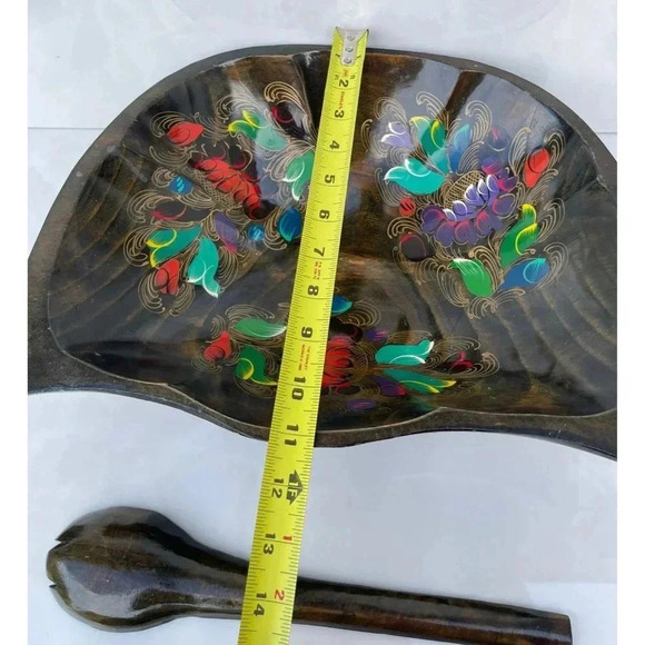 Folk Art Hand Carved Wooden Bowl Serving Utensils Hand Painted Serving Dish - Picture 8 of 11